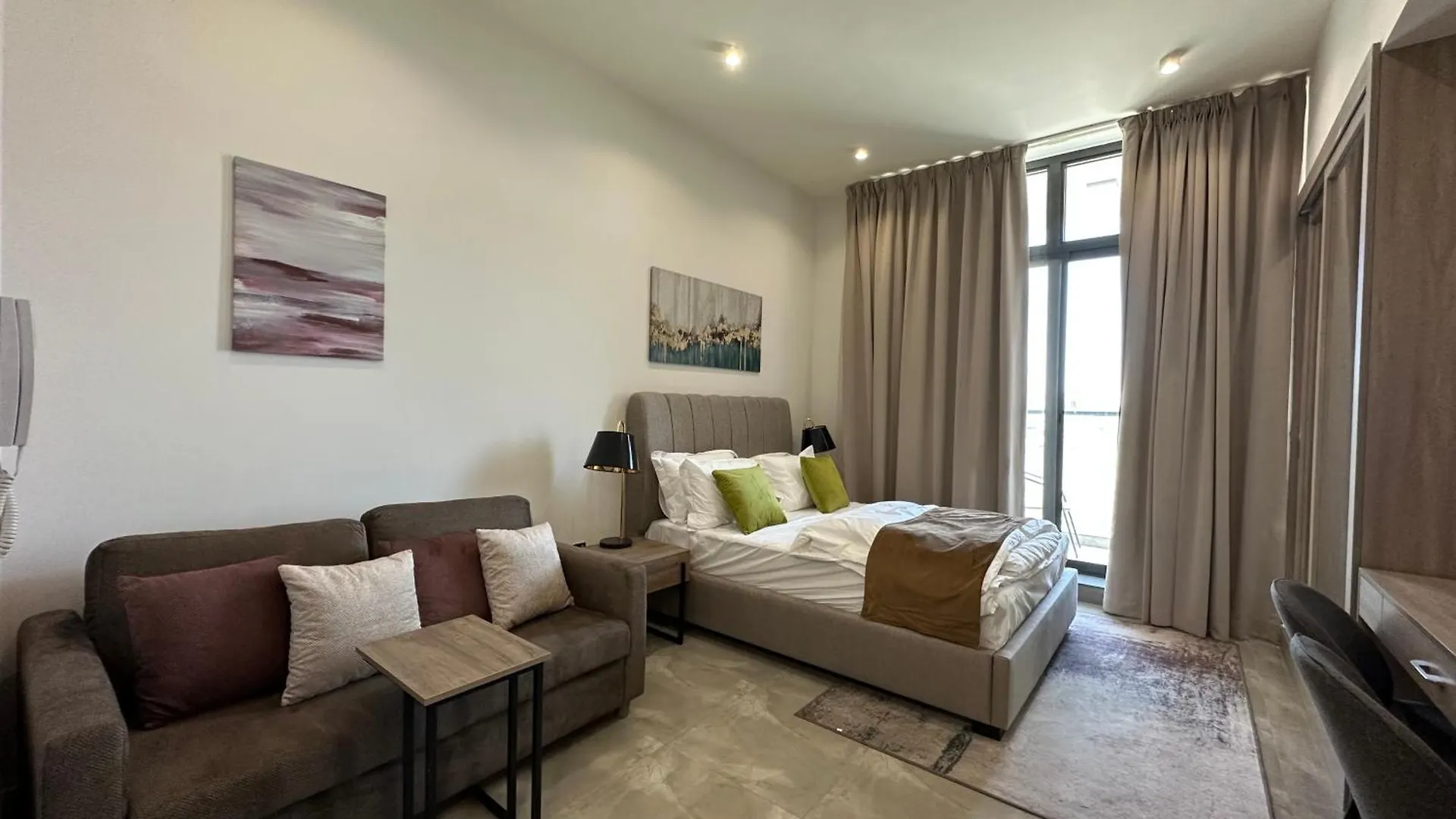 Studio Apartment In Dubai South United Arab Emirates